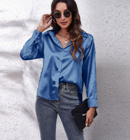 Esthere | Casual Satijnen Blouse met Knoopsluiting en Lange Mouwen