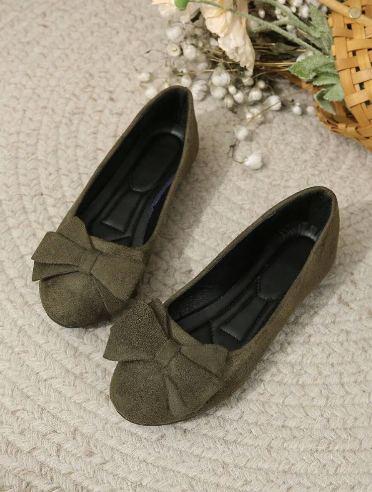 ALÉNIA | Suède ballerina met strikdetail en comfortabele zool